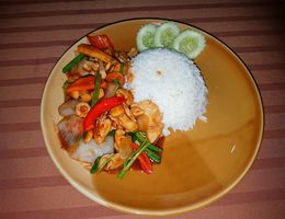 Thai ételek